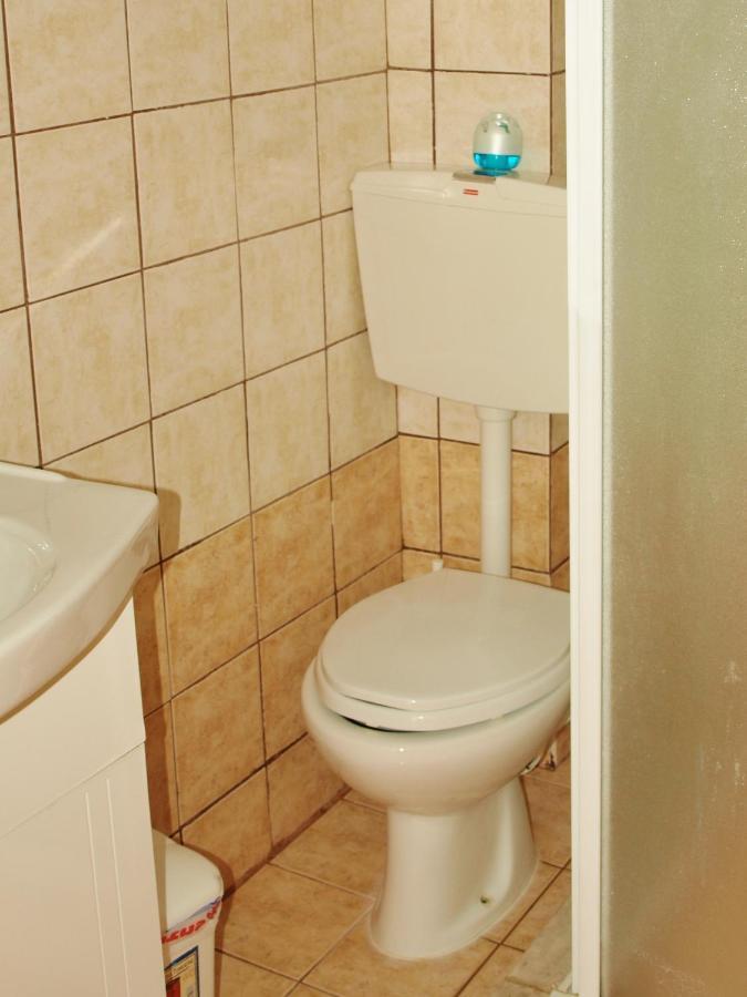 Dionysos Apartment Аспровалта Стая снимка
