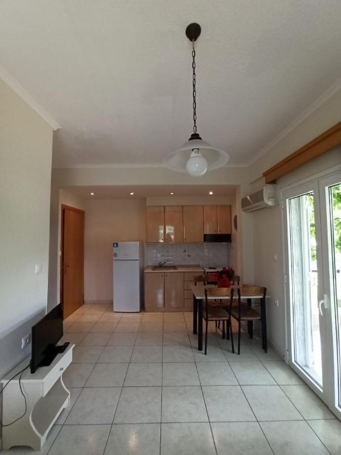Dionysos Apartment Аспровалта Екстериор снимка
