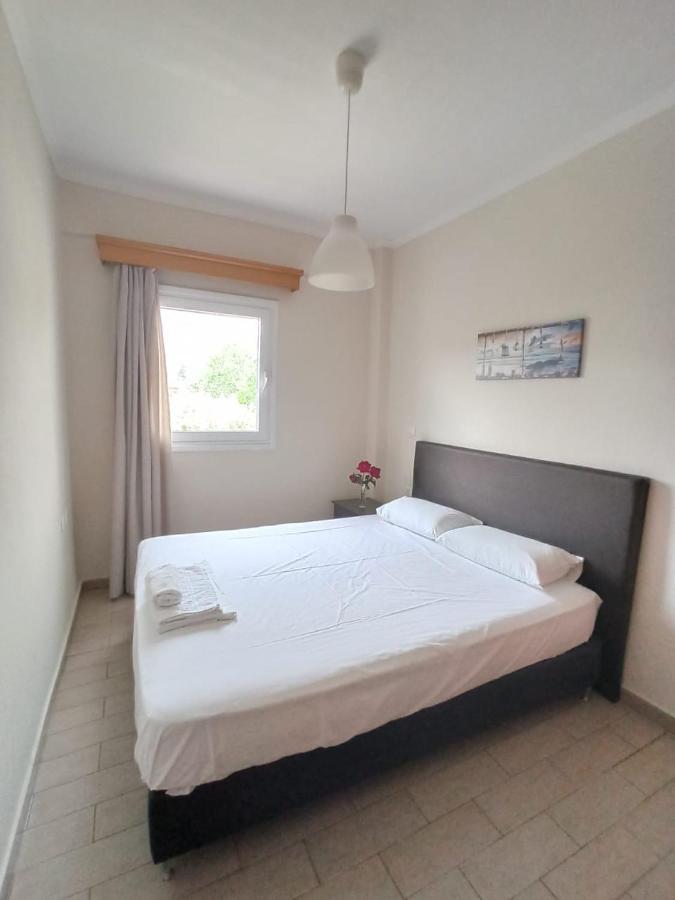 Dionysos Apartment Аспровалта Екстериор снимка
