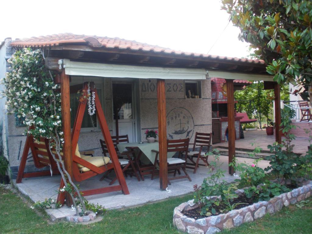 Dionysos Apartment Аспровалта Екстериор снимка